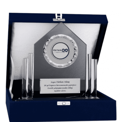 Kadife Kutulu Kristal Plaket 23 cm