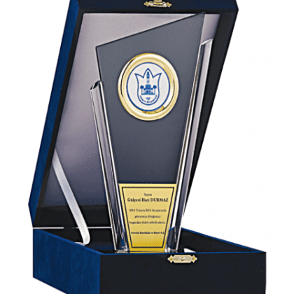 Kadife Kutulu Kristal Plaket 27 cm